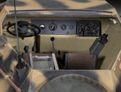 Revell 1/35 German Command Armoured Vehicle Sd. Kfz.247 Auf.B -Revell winkel 03335 1