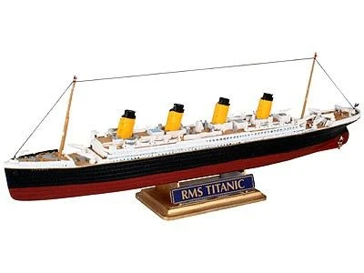 Revell 1/1200 R.M.S. Titanic 1 Revell 1/1200 R.M.S. Titanic