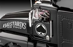 Revell Motörhead Tour Truck -Revell winkel 07654 2