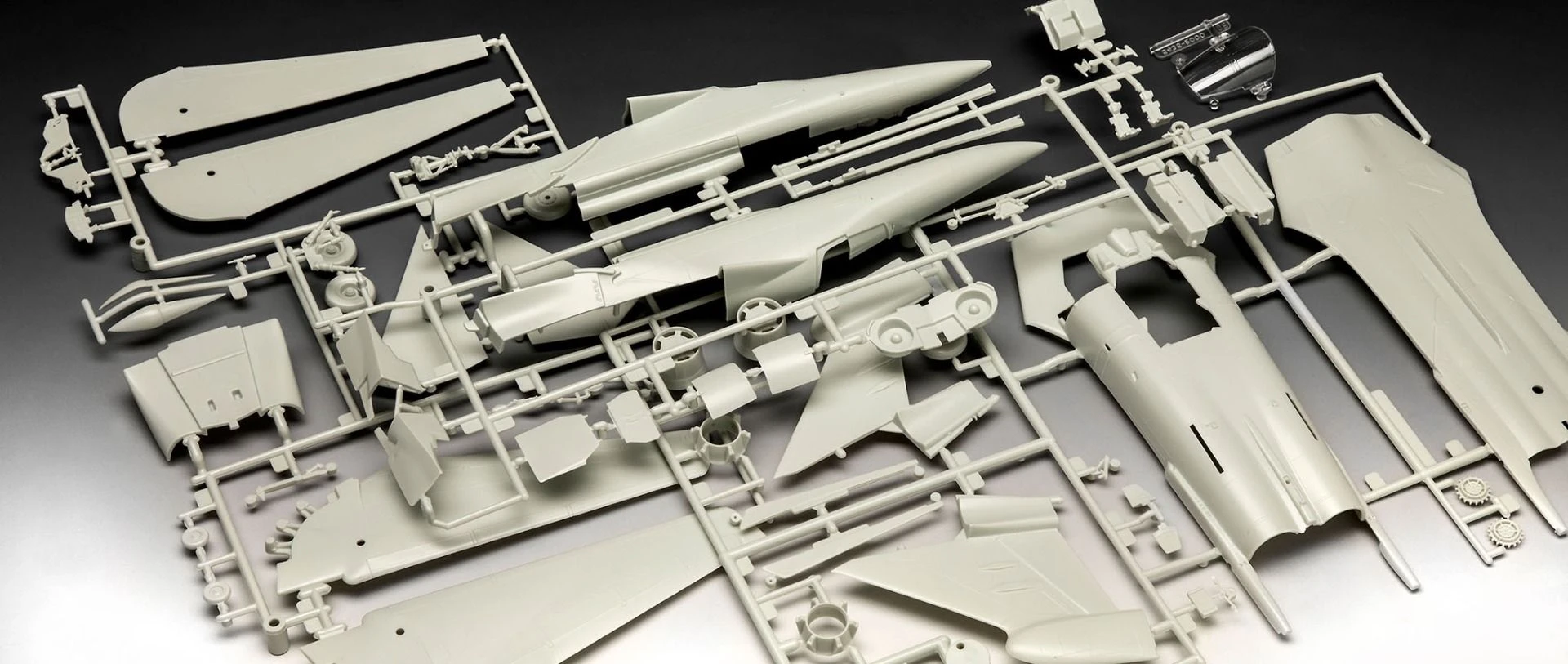 Revell 1/72 EF-111A Raven Model-set 6 Revell 1/72 EF-111A Raven Model-set - Afbeelding 6